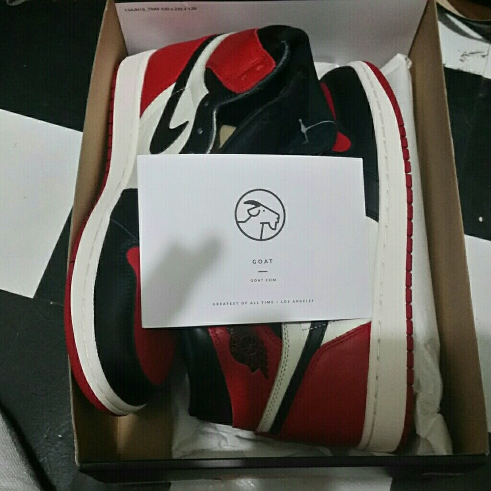 Jordan retro 1 bred toe